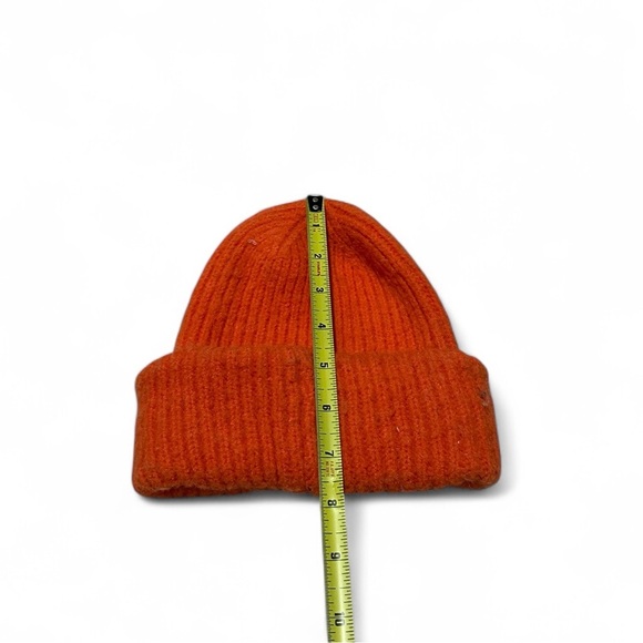 Shoeby Chunky Beanie Knit Hat - Picture 4 of 4